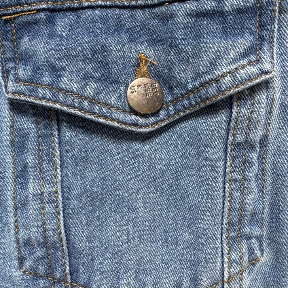 BETWEEN US Oversized Denim Jacket Women’s 3X Light Wash 100% Cotton Jean - Picture 5 of 8